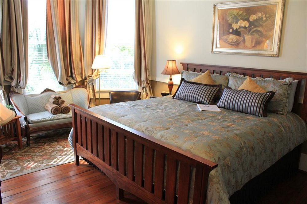 Carroll House Bed & Breakfast Bay St. Louis Exterior photo