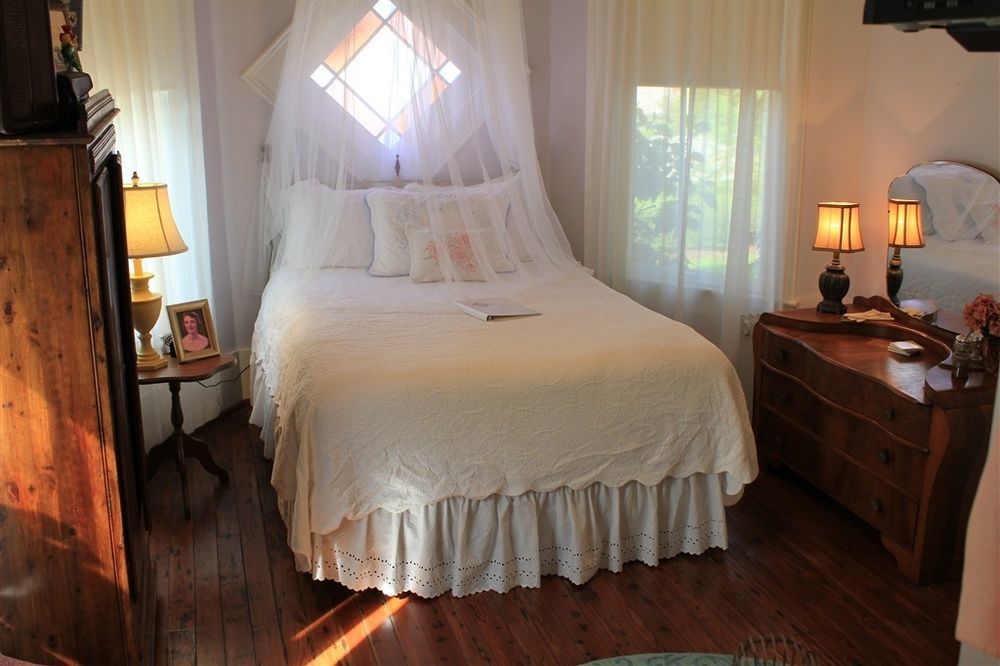 Carroll House Bed & Breakfast Bay St. Louis Exterior photo